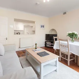 Apartment Brunswick Patio By Myholidaylet, Brighton